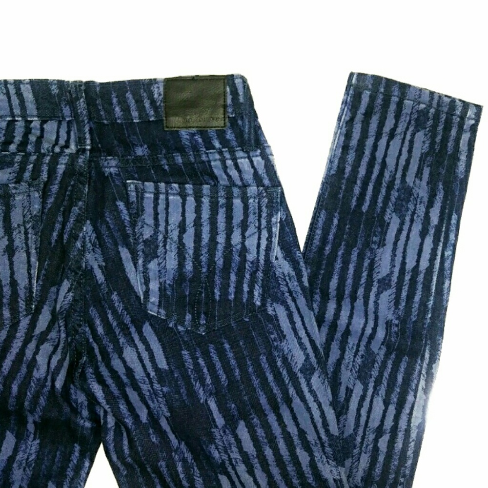 Calvin Klein Patterned Jeans NWT sz. 27/4 Skinny